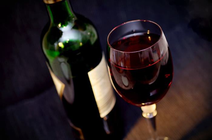 beenefícios do vinho tinto para a saúde