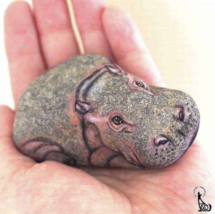 A arte de Akie Nakata usando pedras