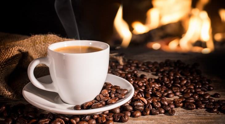 Como o café afeta seu corpo durante todo o dia