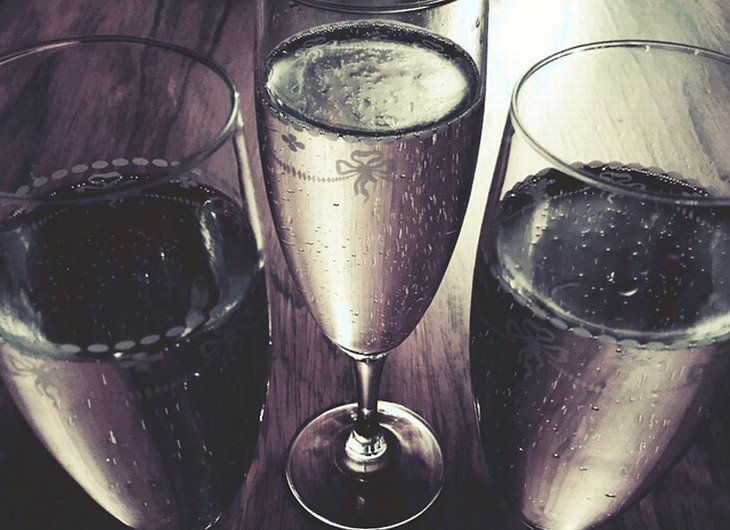benefícios do champanhe para a saúde