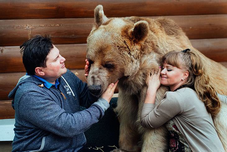 Família que adotou um urso