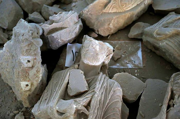 Os arqueólogos se preocupam em salvar o que restou de Palmira, na Síria
