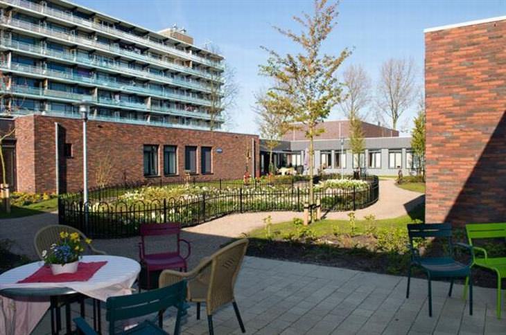 Uma vila muito especial na Holanda para idosos com demência