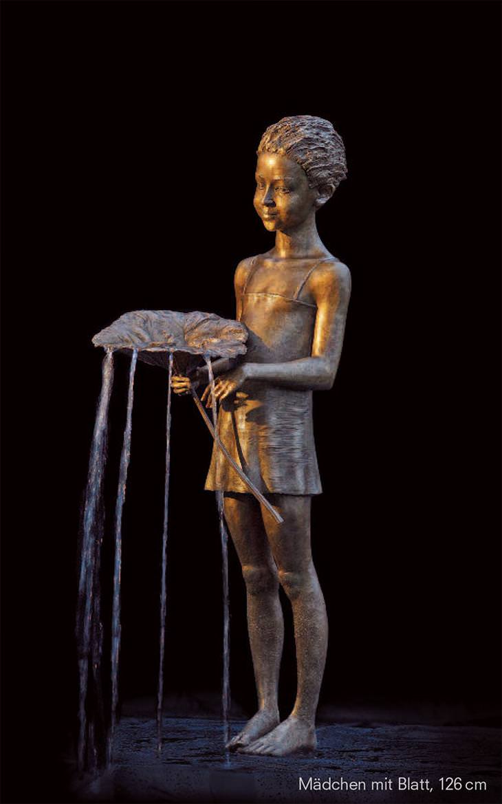 Esculturas de bronze da artista Małgorzata Chodakowska