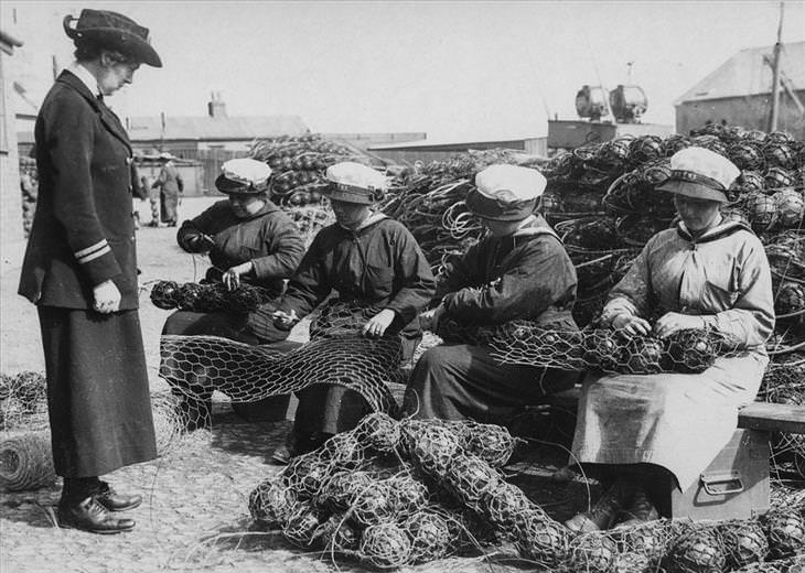 A contribuição das mulheres ao esforço da segunda guerra