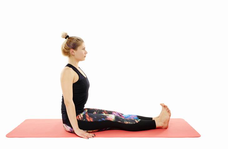 Poses de ioga para acalmar a osteoartrite