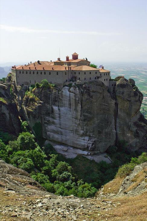 os mosteiros de metéora na grécia