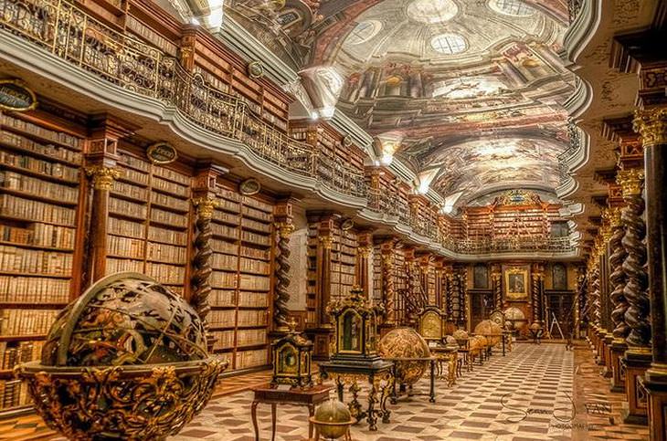 biblioteca clementinum em praga