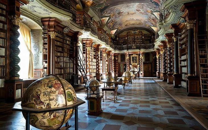 biblioteca clementinum em praga