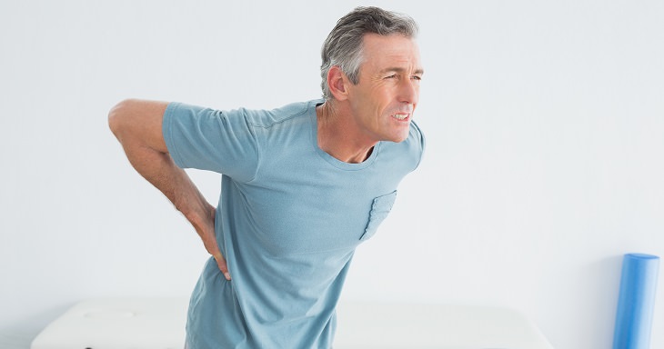 7 problemas de saúde que dão dor nas costas
