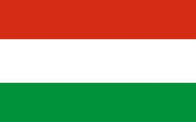 Bandeira com uma listra vermelha, branca e verde