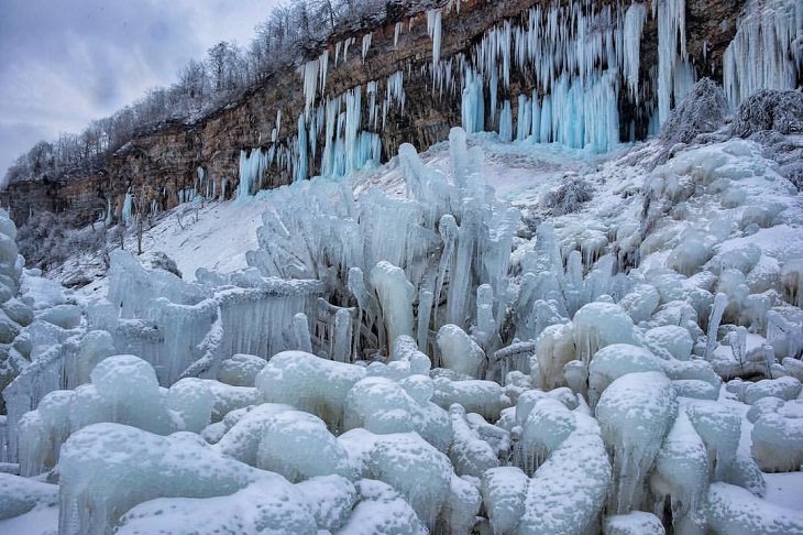 Cataratas do Niágara congeladas