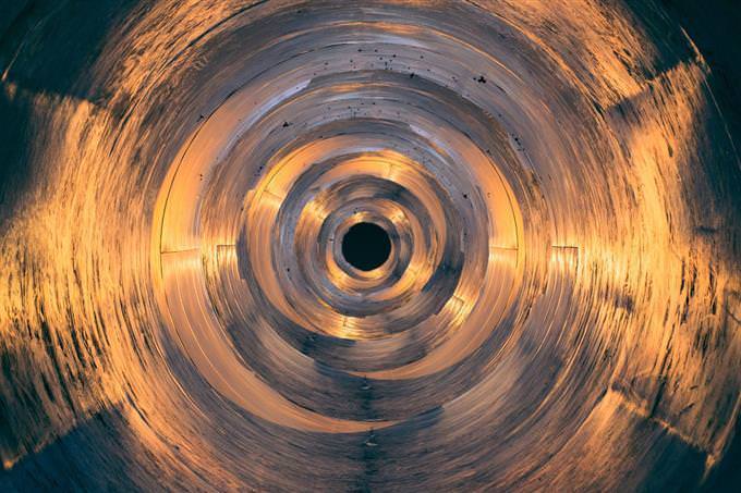Túnel iluminado em forma de túnel