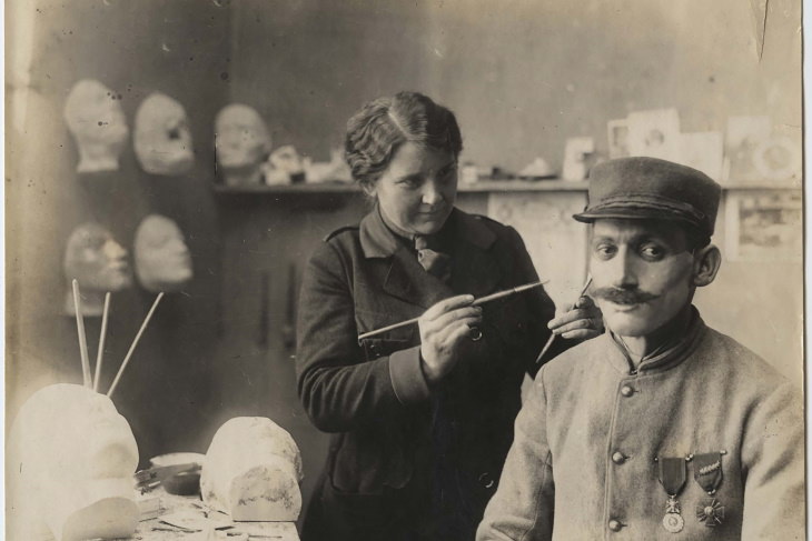 Word War I Inventions National World War I Museum And Memorial sculptor painting a mask for injured ww1 soldier