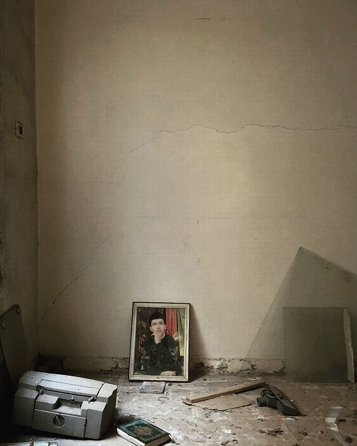2nd Place News/Events, Yanan Li - When the Curtain Falls (Shot in Aleppo, Syria)