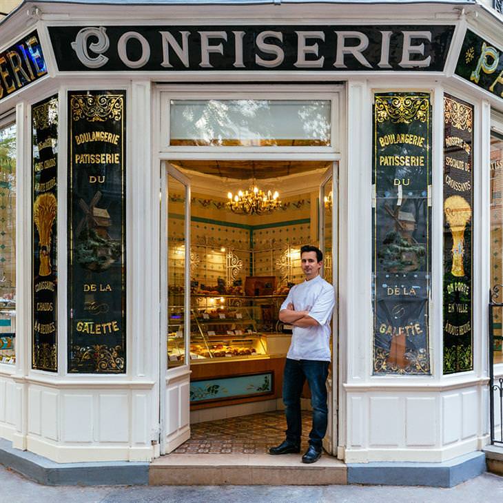Lojinhas de rua em Paris #3 Boris Lumé, posando orgulhosamente na entrada de sua pitoresca padaria-confeitaria