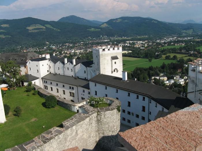 Castillos medievales Castillo de Hohensalzburg, Austria vista panorámica