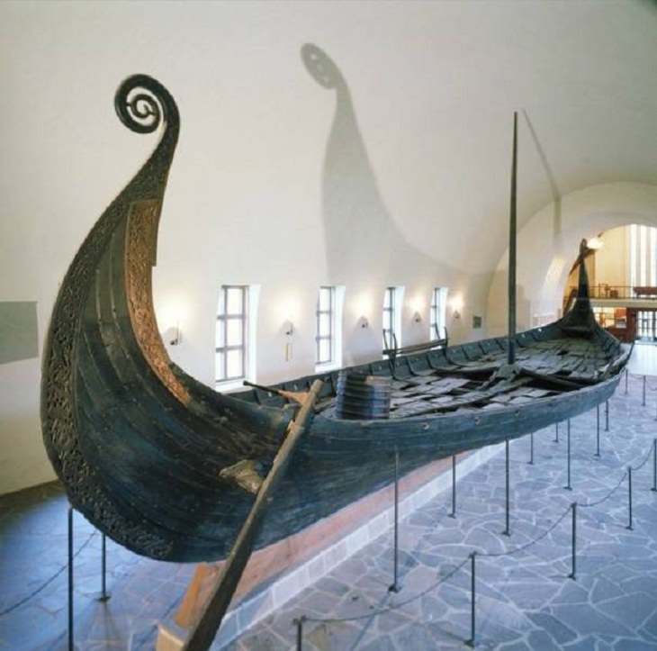 Museum Items, oak Viking ship 
