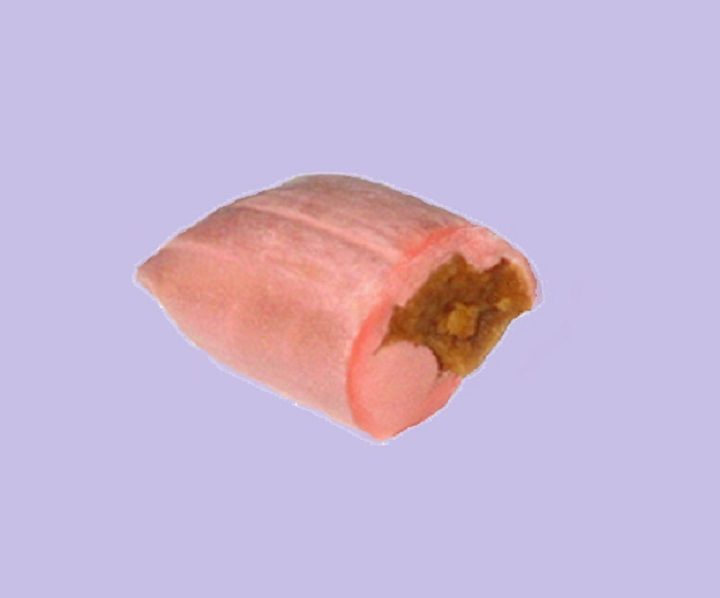 Flores de Pêssego, um doce cor de pêssego dos Estados Unidos, feito de manteiga de amendoim envolvida em uma cobertura açucarada e crocante​
