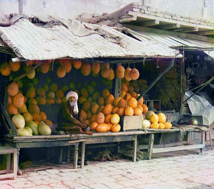 Russia Um vendedor de melões em seu local (1911)
