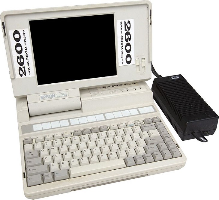 História dos primeiros laptops Epson L3S