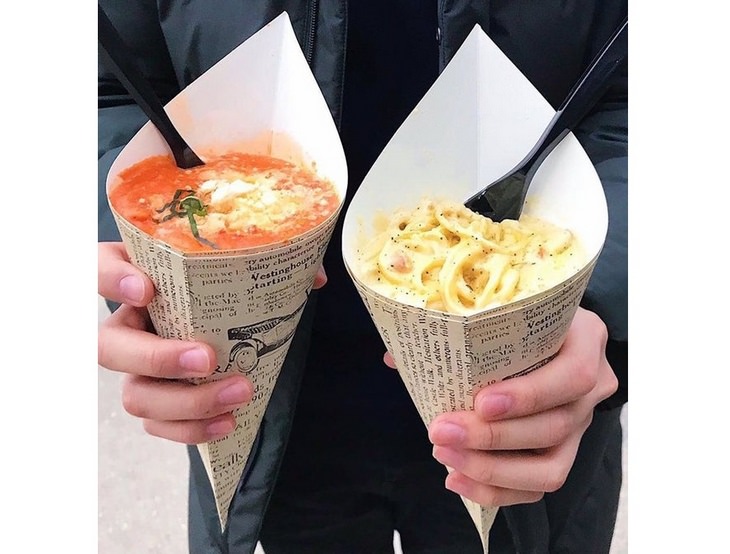  Nunca mostre isso a um italiano: macarrão servido em cones de papel