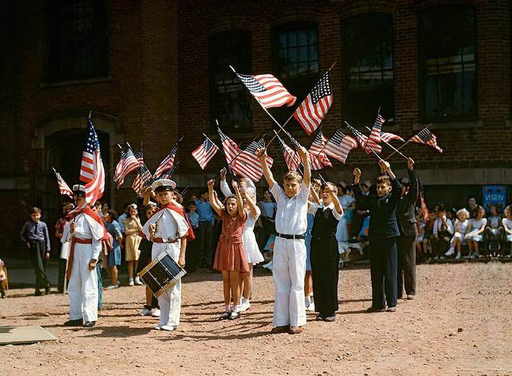 Fotos históricas retratando os EUA da década de 1940 em cores vivas
