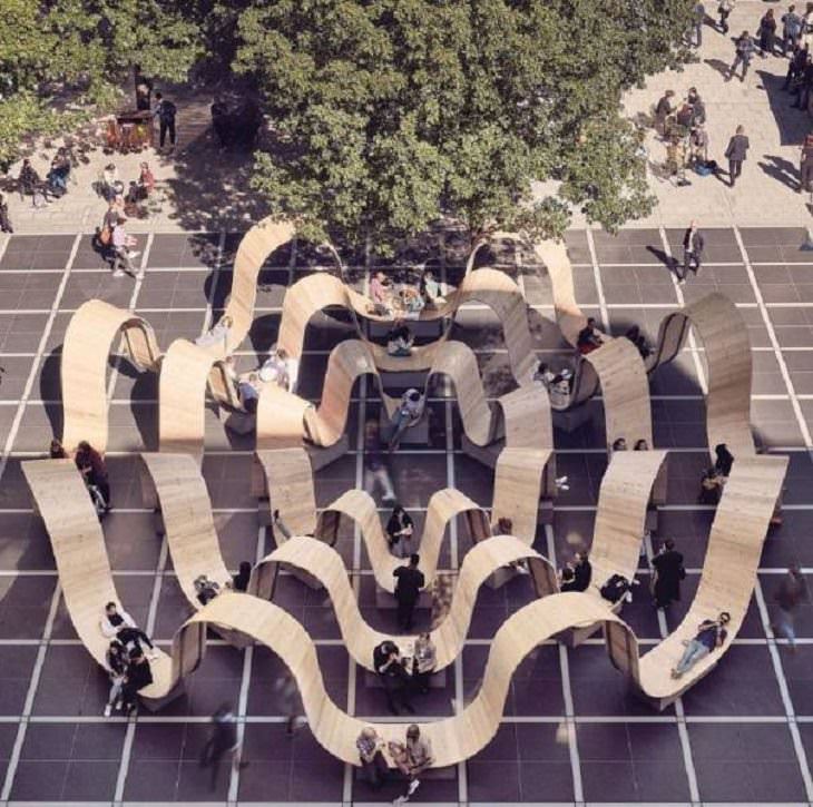 Estruturas e Esculturas Inovadoras, "Please Sit Down'', uma enorme instalação de assentos ao ar livre