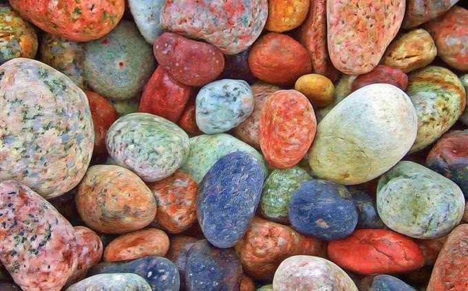 Teste de memória com fotos de rua: pedras coloridas
