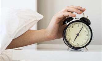 O que a rotina matinal revela sobre a personalidade: um despertador
