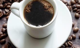 O que a rotina matinal revela sobre a personalidade: café