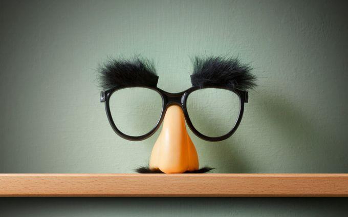Teste de tipo de humor: óculos engraçados e nariz