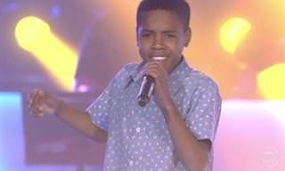 Conheça o garoto que emocionou o Brasil no The Voice Kids!