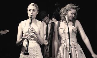 Tu Vuo' Fa' L'Americano , com Hetty & the Jazzato Band