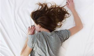 5 Razões Para Não Dormir de Lado ou de Bruços